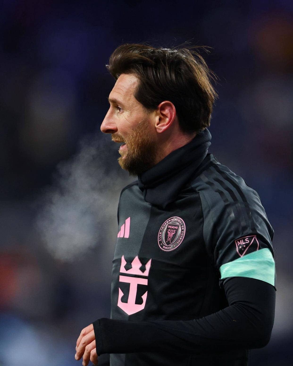 爱游戏体育APP 梅西在公牛比赛中爆冷，领先优势明显引发热议！再创辉煌时刻