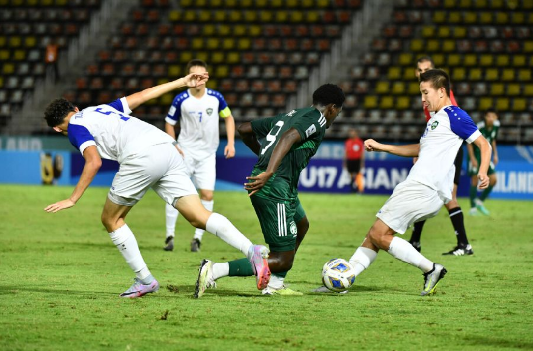 爱游戏体育官网包含关键战南特主帅复盘——亚洲杯节点到来，话题不断，团队化学反应显著的词条