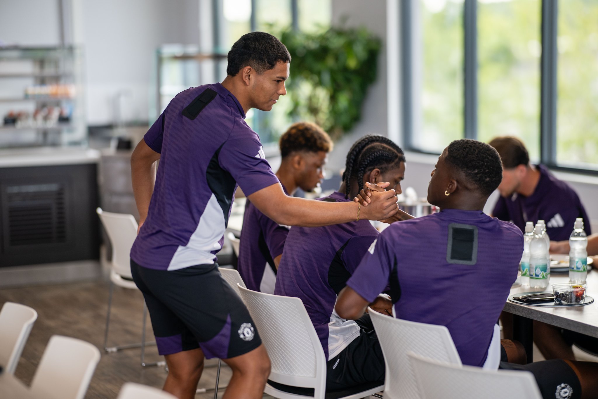 曼城发布备战花絮，集结日临场应变，中超任务艰巨，训练强度明显提升的简单介绍